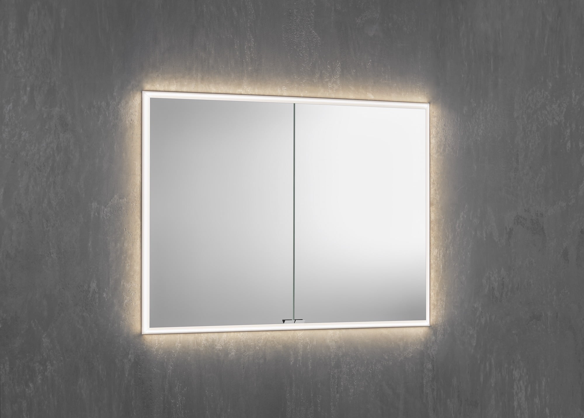 Lire la suite à propos de l’article Des armoires de toilette lumineuses qui flottent? Vous pouvez le faire dans des armoires encastrées!